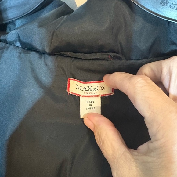 Max&Co Pufffy Coat Women’s size USA size 04  black mid- length - Picture 16 of 17
